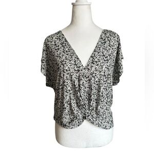 Lucky Brand Floral Front Twist Top Size L